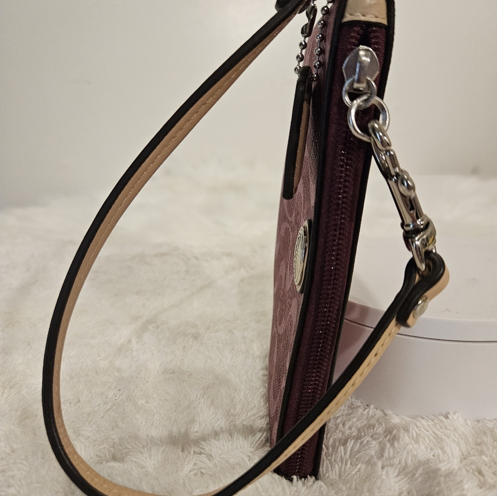 Coach Signature Nwot Wristlet in Burgundy - Picture 8 of 11